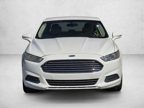 Used 2013 Ford Fusion SE image 2