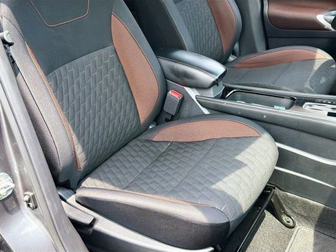 Used 2023 Nissan Kicks SR FWD image 24