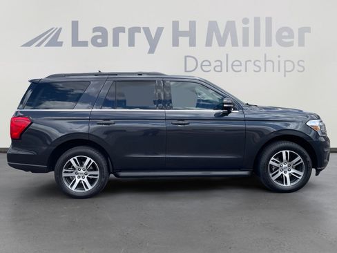 Used 2024 Ford Expedition XLT RWD image 6