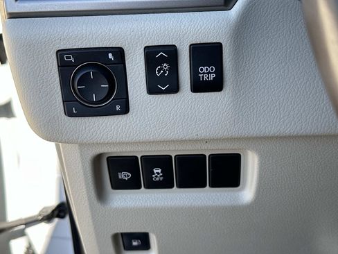 Used 2019 Lexus GX 460 image 31
