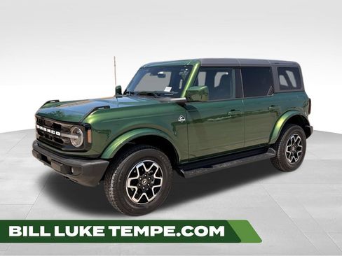 Used 2025 Ford Bronco Outer Banks AWD/4WD image 1