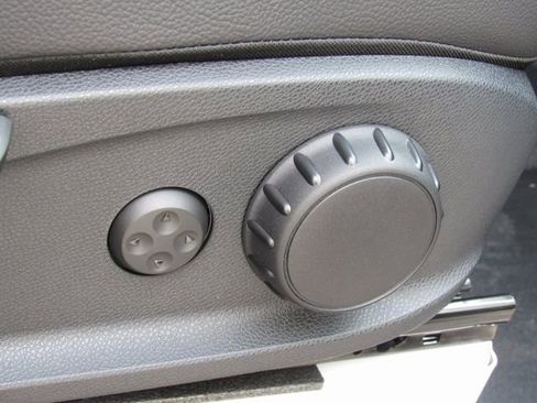 New 2025 Mercedes-Benz Sprinter 2500 image 17