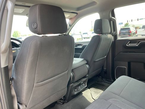 Used 2023 Chevrolet Silverado 1500 LT AWD/4WD image 31