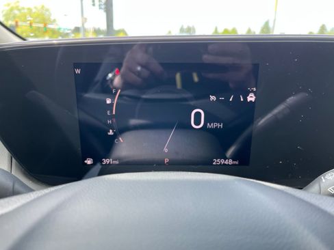 Used 2025 Buick Encore GX Preferred FWD image 41