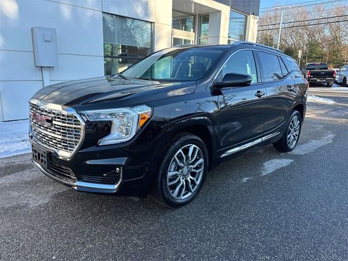 Used 2022 GMC Terrain Denali w/ LPO, Floor Liner Package image 5