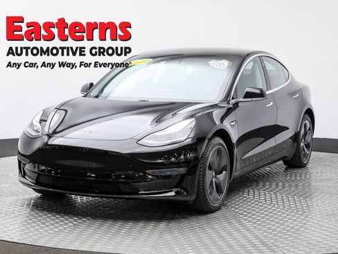 Used 2018 Tesla Model 3 Long Range image 1