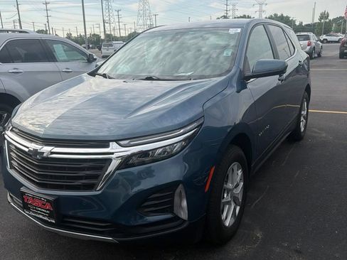 Used 2024 Chevrolet Equinox LT w/ LPO, Floor Liner Package AWD/4WD image 4