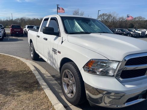 Used 2019 RAM 1500 Tradesman w/ Popular Equipment Group image 9