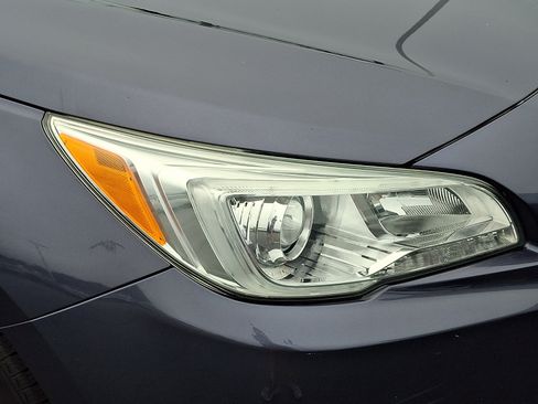 Used 2015 Subaru Legacy 2.5i AWD/4WD image 9