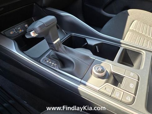 New 2026 Kia Sorento LX image 18