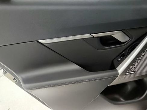 Used 2026 BMW i5 eDrive40 w/ M Sport Package RWD image 47