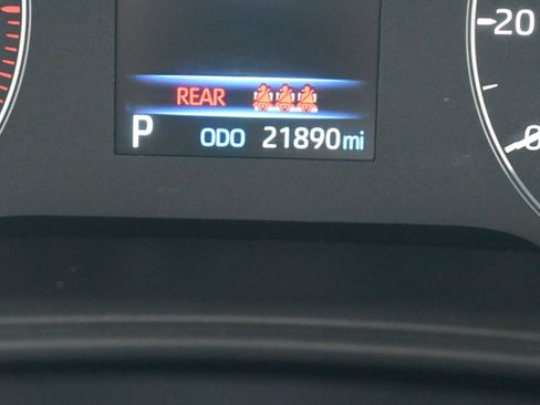Used 2024 Toyota Corolla Cross L FWD image 21