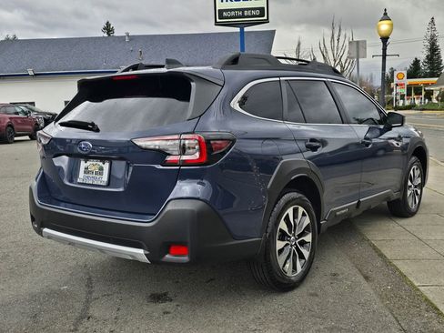 Used 2025 Subaru Outback Limited image 5