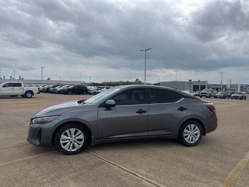 Certified 2024 Nissan Sentra S image 11