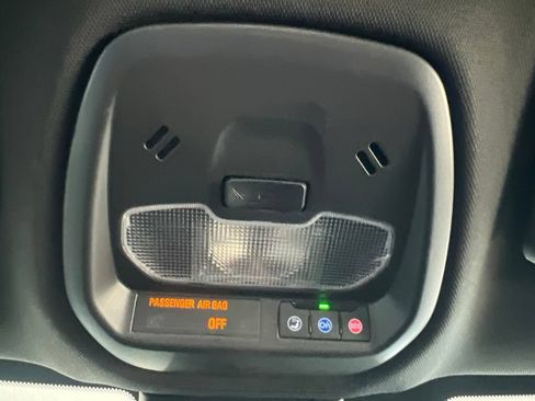 Used 2025 Buick Envista Preferred FWD image 52