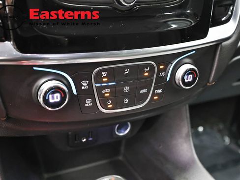 Used 2020 Chevrolet Traverse LS AWD/4WD image 19