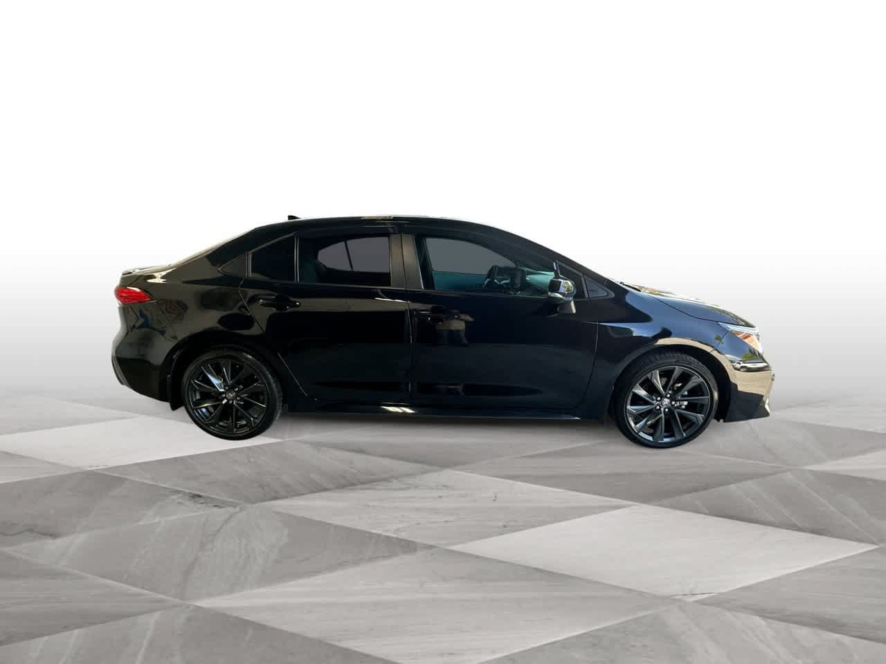 Used 2026 Toyota Corolla SE FWD image 9