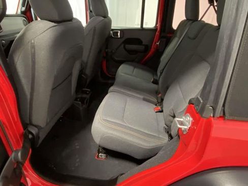 Used 2024 Jeep Wrangler Sport image 9