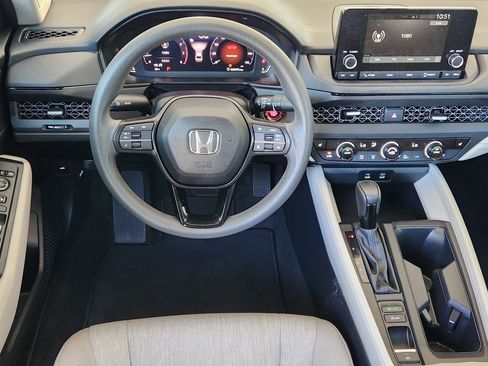 Used 2023 Honda Accord EX image 26
