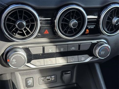 Used 2025 Nissan Sentra SV image 26