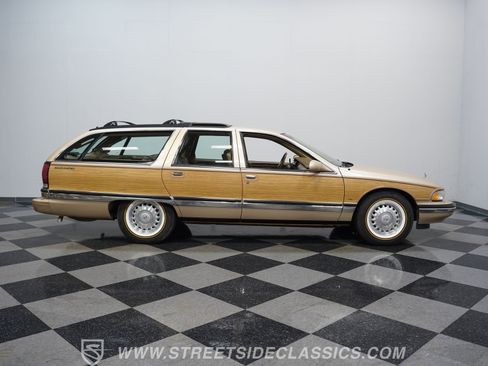 Used 1996 Buick Roadmaster Estate RWD image 15