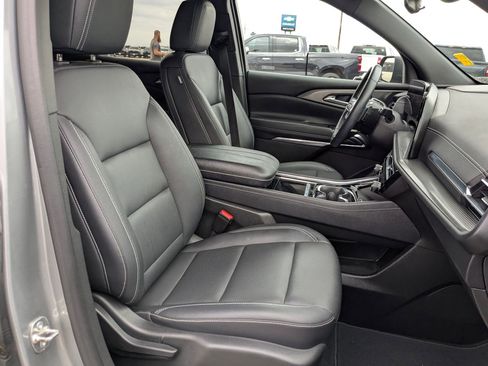 Used 2024 Chevrolet Traverse LT w/ LPO, Floor Liner Package image 24