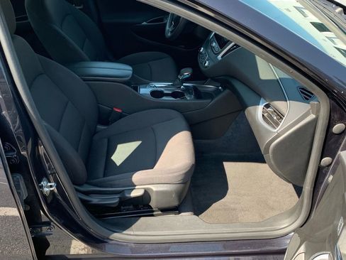 Used 2023 Chevrolet Malibu LT image 11