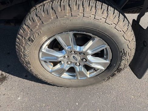 Used 2015 Ford F150 XLT w/ Equipment Group 301A Mid AWD/4WD image 8