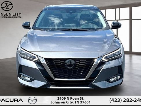 Used 2022 Nissan Sentra SR w/ SR Premium Package FWD image 3