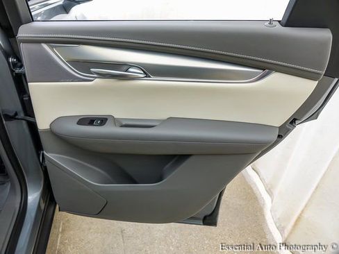 Certified 2023 Cadillac XT5 Premium Luxury w/ LPO, Floor Liner Package image 23