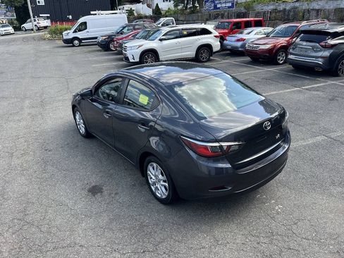 Used 2018 Toyota Yaris iA FWD image 13