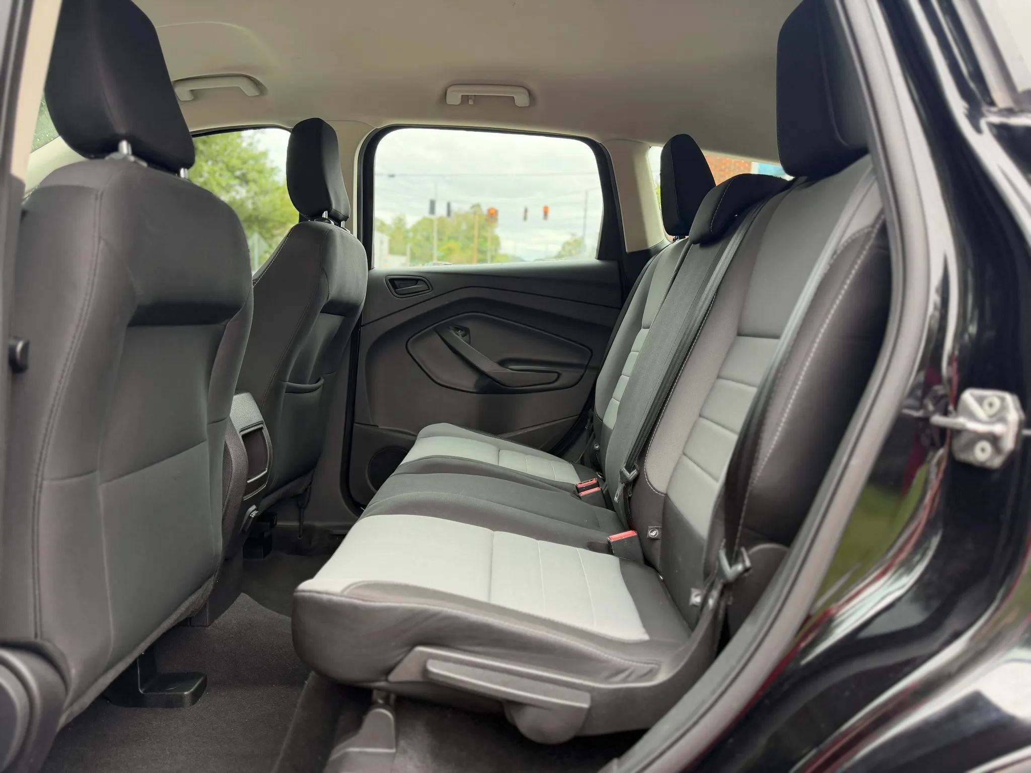 Used 2019 Ford Escape S FWD image 30