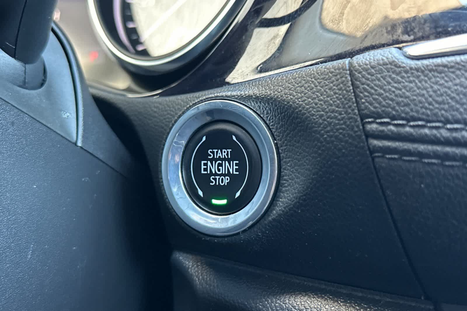 Used 2023 Buick Encore GX Preferred w/ Cold Weather Comfort Package FWD image 21