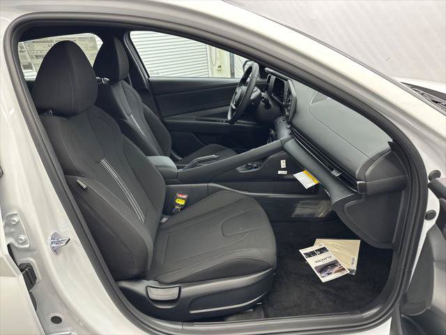 New 2026 Hyundai Elantra SEL Sport FWD image 13