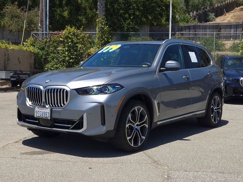 Used 2026 BMW X5 sDrive40i w/ Premium Package RWD image 2