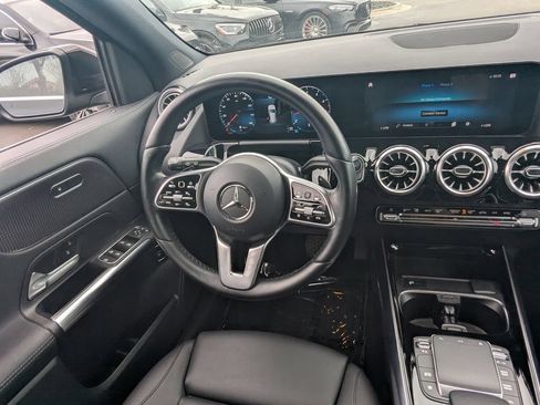 Certified 2022 Mercedes-Benz GLA 250 4MATIC w/ Premium Package Lite image 3