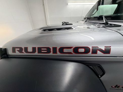 Used 2020 Jeep Wrangler Unlimited Rubicon w/ Cold Weather Group AWD/4WD image 29