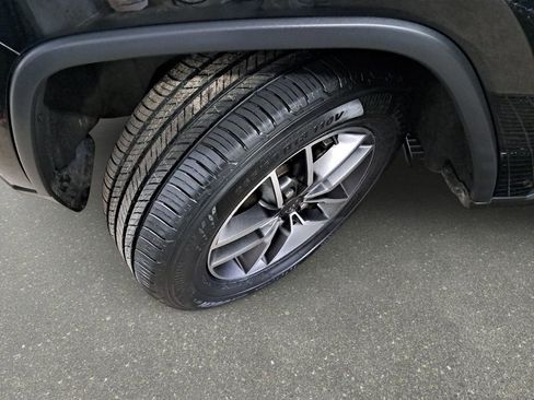 Certified 2022 Jeep Grand Cherokee Limited image 34