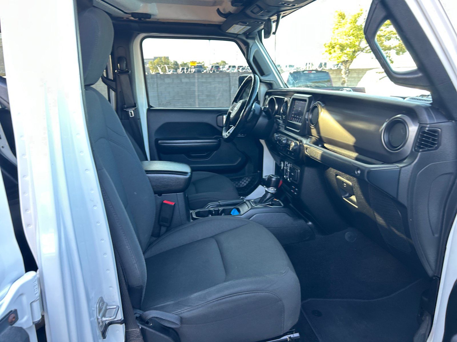 Used 2020 Jeep Gladiator Sport w/ Quick Order Package 24S AWD/4WD image 19