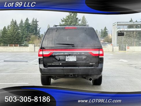 Used 2016 Lincoln Navigator L Reserve image 9