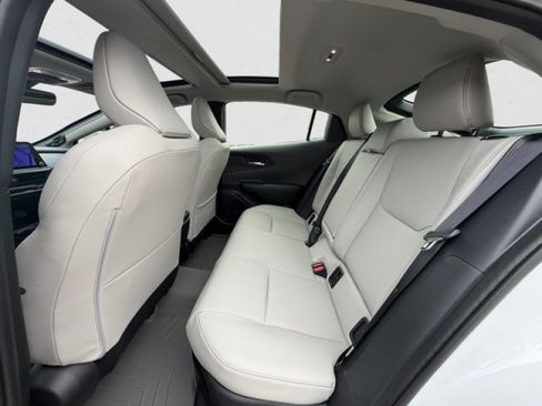 Used 2024 Toyota Prius Limited AWD/4WD image 18