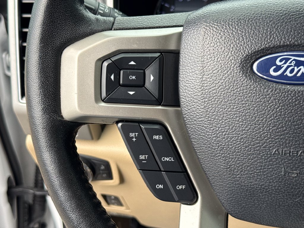 Used 2019 Ford F250 Lariat w/ Lariat Ultimate Package AWD/4WD image 16