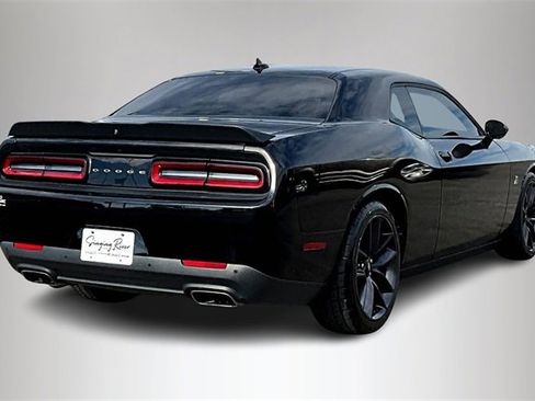 Used 2019 Dodge Challenger R/T Scat Pack image 5
