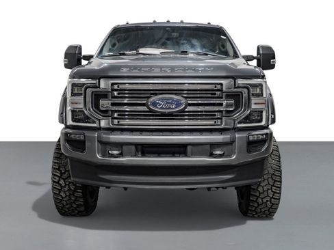 Used 2022 Ford F350 Limited image 3