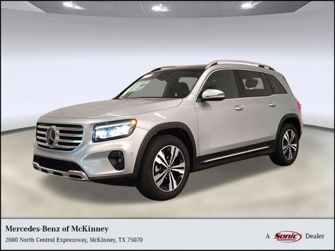 Used 2026 Mercedes-Benz GLB 250 image 1
