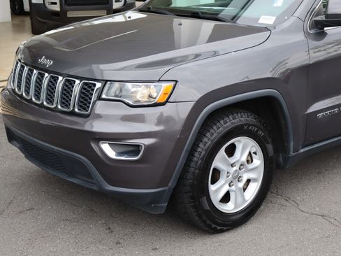 Used 2017 Jeep Grand Cherokee Laredo w/ Quick Order Package 2BE RWD image 6