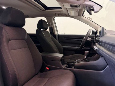 Used 2025 Honda CR-V EX image 19