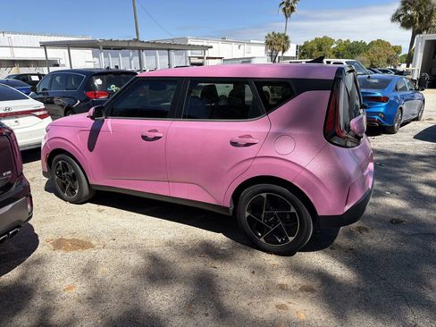 Used 2023 Kia Soul EX image 7