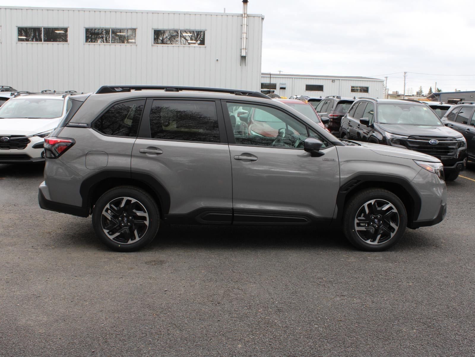 New 2026 Subaru Forester Touring AWD/4WD image 4