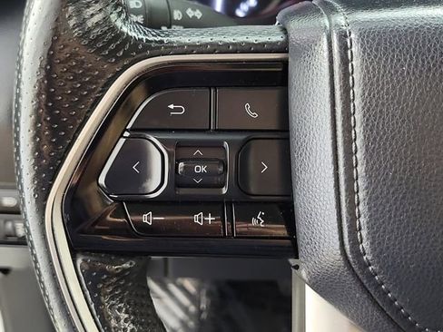 Used 2022 Toyota Tundra SR5 w/ SR5 Premium Package AWD/4WD image 24